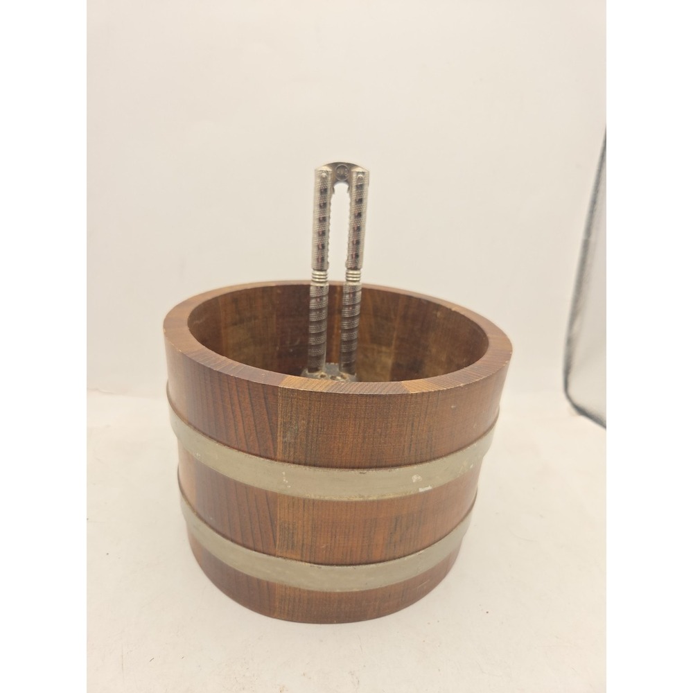 Vintage Basketville Putney Vermont Wood Nut Bowl Barrel With Cracker Only